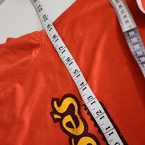 Reese's Peanut Butter Cups Shirt size Medium - Picture 6 of 7